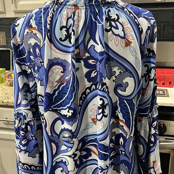 CROWN & IVY Blue paisley tunic top - Picture 6 of 12